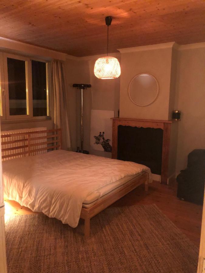 Вилла Karaktervolle Woning Met Zwembad Te Ронсе Экстерьер фото